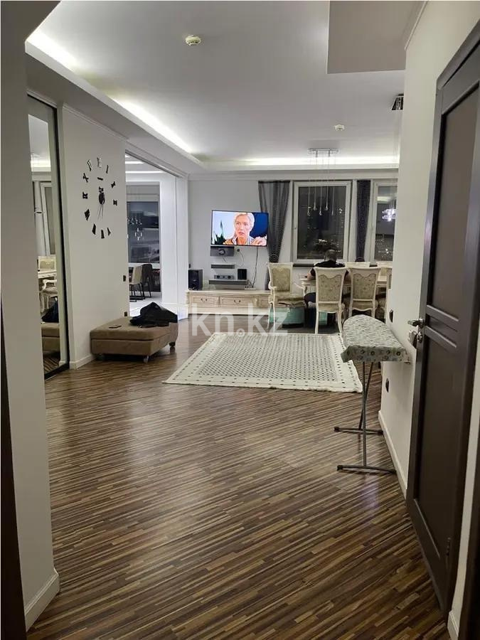 Продажа 2-комнатной квартиры, 98 м², ул. Достык, дом  13 в Астане - фото 2