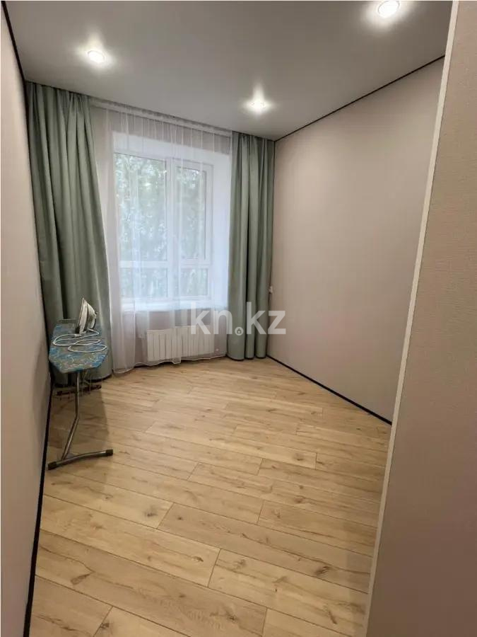 Продажа 3-комнатной квартиры, 60 м² - Продажа жилой и коммерческой недвижимости в Караганде фото 2 из 6