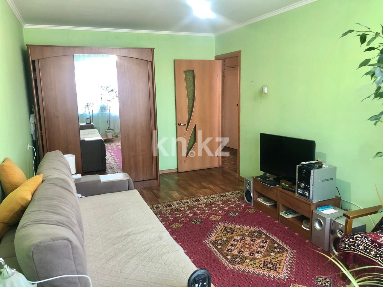 Продажа 3-комнатной квартиры, 63 м², мкр-н 14 в Караганде - фото 2