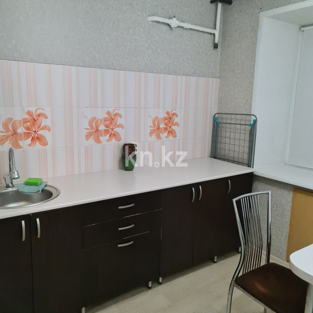 Аренда 1-комнатной квартиры посуточно, 35 м², пр. Бухар-жырау, дом  79/2 - Аренда квартир посуточно в Караганде с фото фото 3 из 6