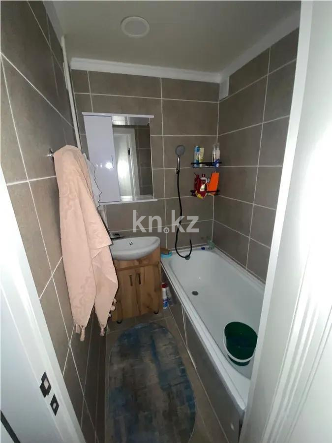 Продажа 3-комнатной квартиры, 61 м², ул. Муканова, дом  14/2 в Караганде - фото 2