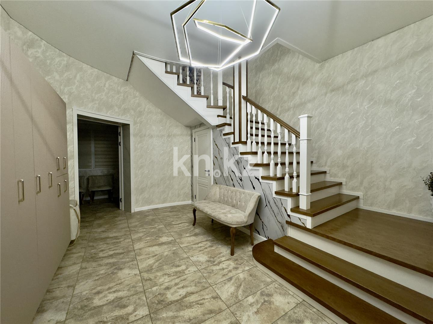 Продажа 6-комнатного дома, 516 м², ул. Батыр Баяна, дом  51 в Караганде - фото 20