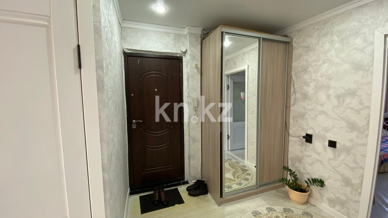 Продажа 3-комнатной квартиры, 61 м², мкр-н Восток-1 в Караганде - фото 13