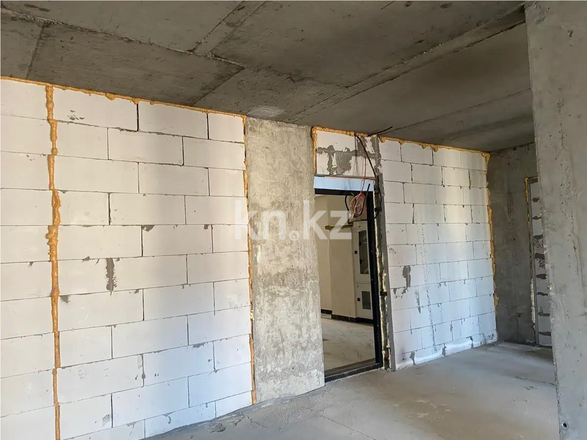 Продажа 2-комнатной квартиры, 56.4 м², ул. Жандосова, дом  94а в Алматы - фото 2