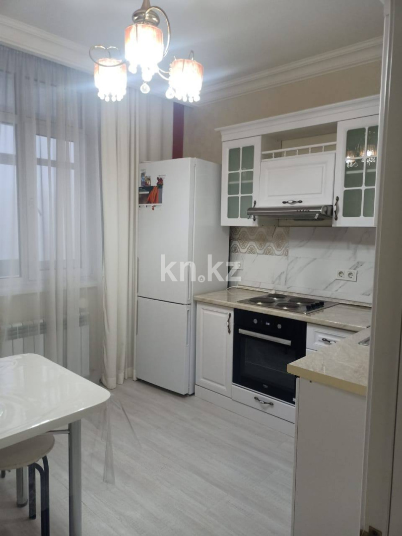 Аренда 1-комнатной квартиры, 38 м², ул. Бухар жырау, дом  36 в Астане