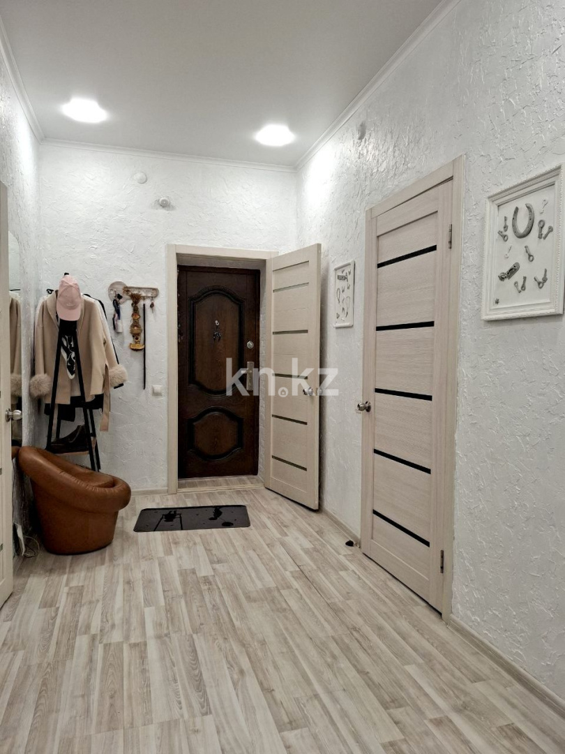 Продажа 3-комнатной квартиры, 85.3 м² - Продажа жилой и коммерческой недвижимости в Усть-Каменогорске фото 13 из 15