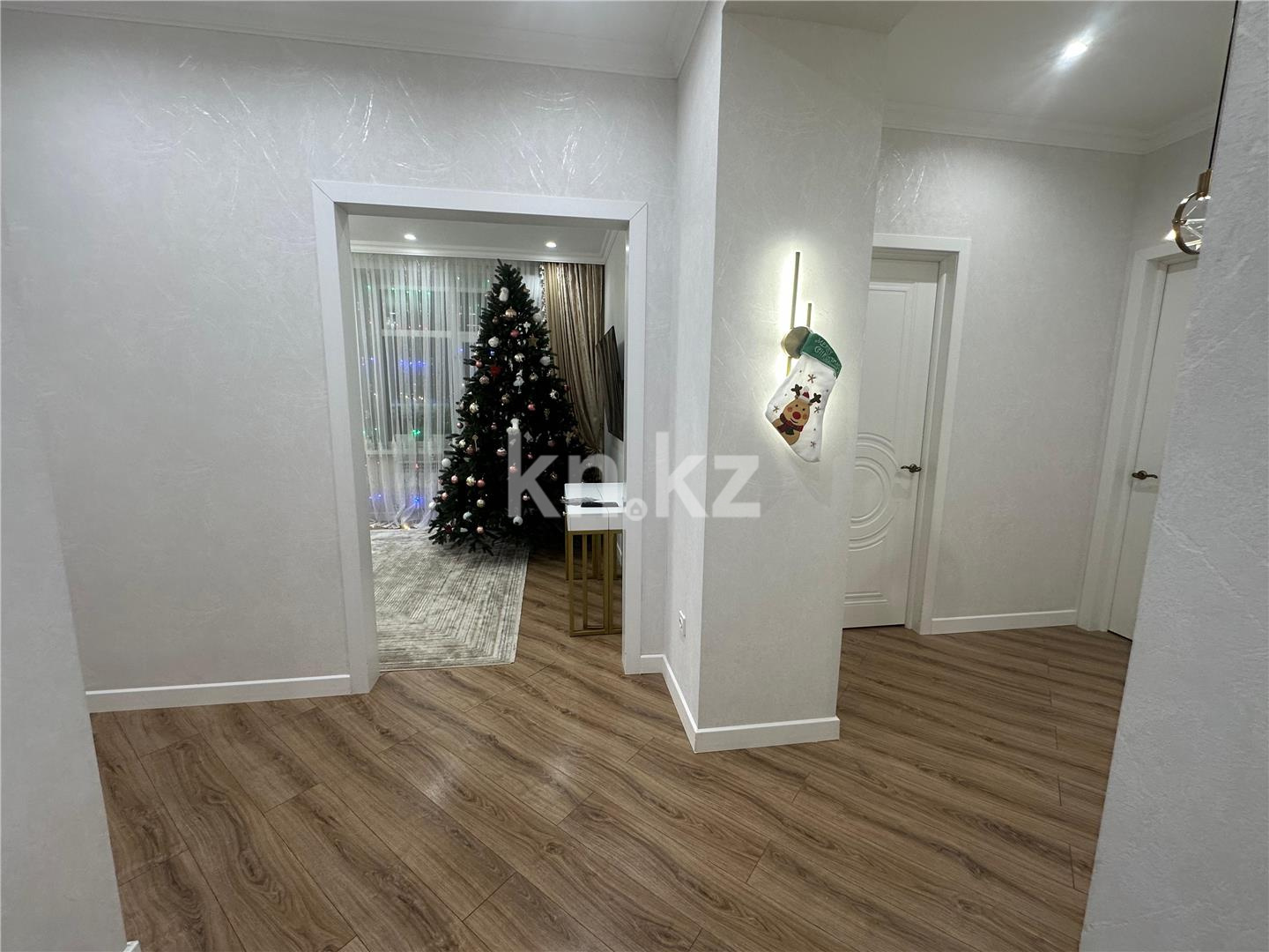 Продажа 4-комнатной квартиры, 104 м², пр. Республики, дом  участок 1/7 в Караганде - фото 19