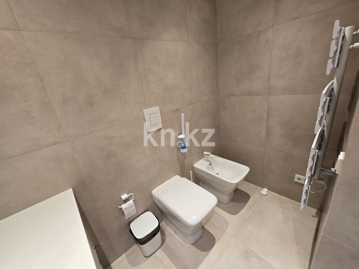 Продажа 6-комнатной квартиры, 269 м² - Продажа  пятикомнатных квартир в Алматы - страница 2 фото 36 из 39