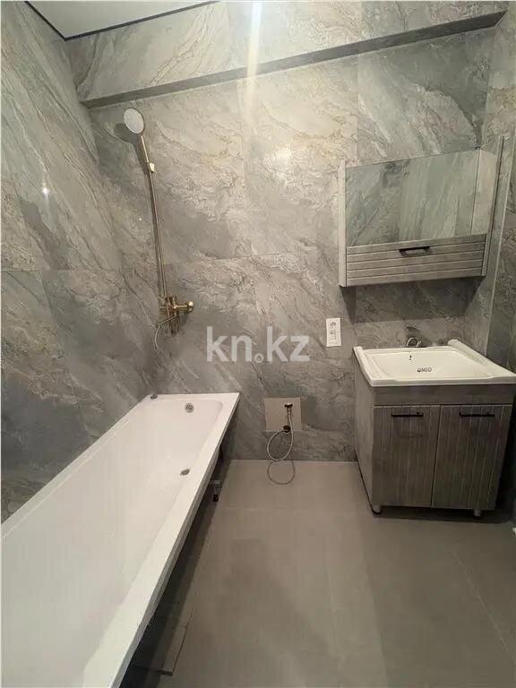 Продажа 2-комнатной квартиры, 57 м² в Алматы - фото 2
