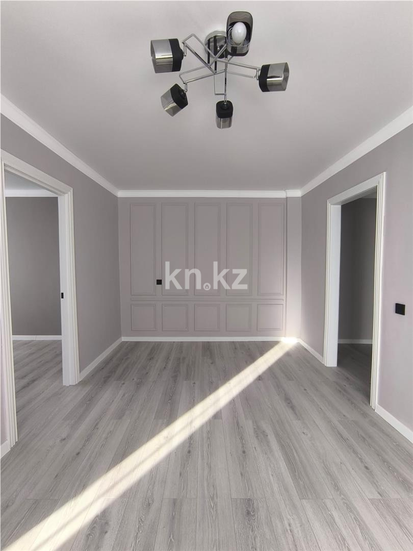 Продажа 4-комнатной квартиры, 60 м² - Продажа четырехкомнатных квартир в кирпичном доме в Казахстане - страница 17 фото 1 из 23