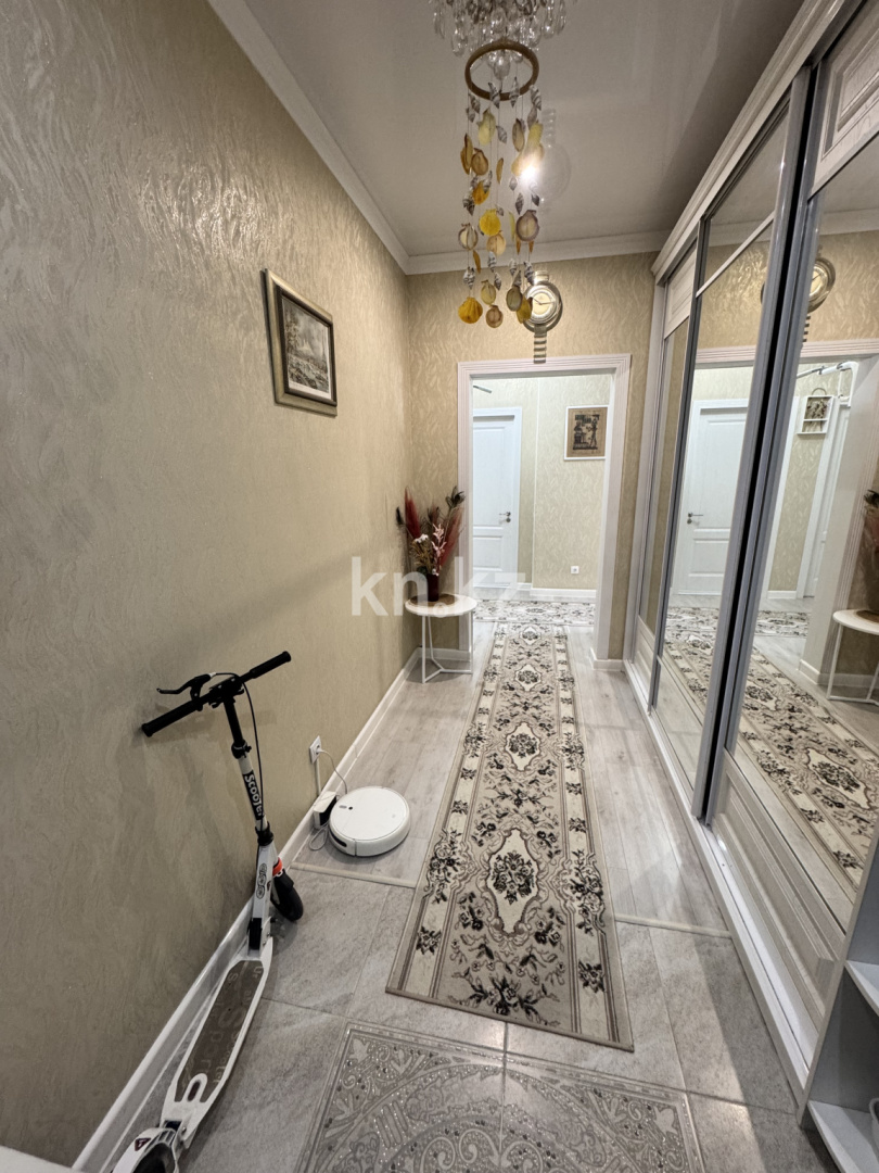 Продажа 3-комнатной квартиры, 81.3 м², ул. Байтурсынова, дом  23/2 - Продажа  трехкомнатных квартир в новостройках Астаны без посредников фото 1 из 9