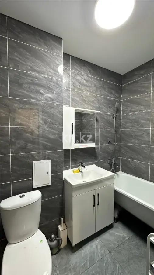 Продажа 2-комнатной квартиры, 48.4 м², ул. Кабанбай батыра, дом  137/170 в Алматы - фото 4