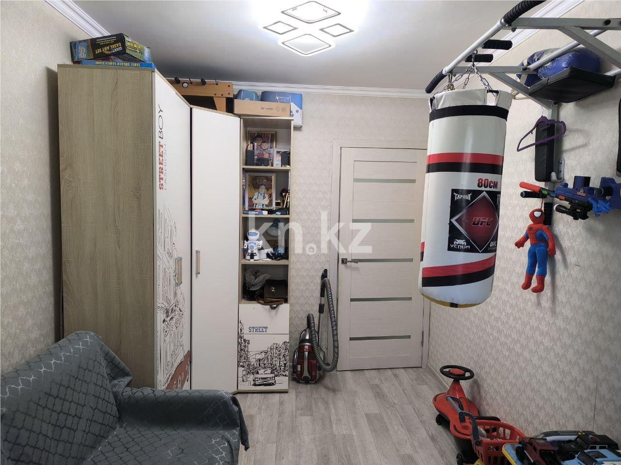Продажа 3-комнатной квартиры, 62 м², ул. Муканова - Продажа  трехкомнатных квартир в Караганде фото 4 из 14