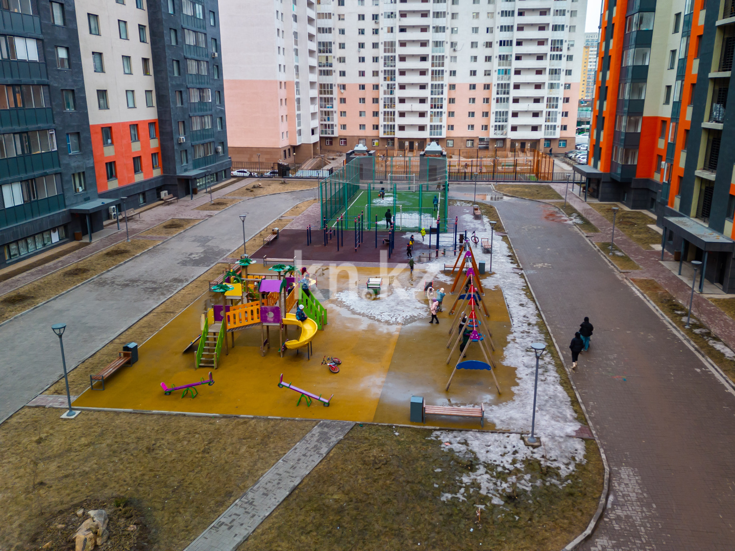 Продажа 2-комнатной квартиры, 70 м², пр. Кошкарбаева, дом  48 в Астане - фото 10