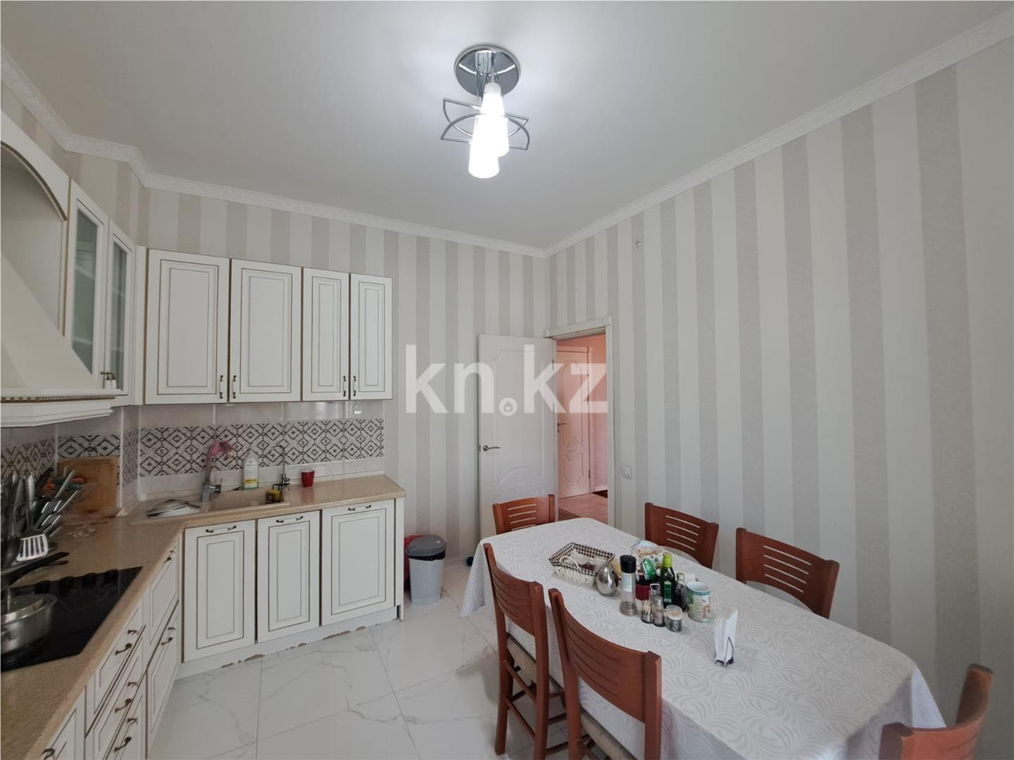Продажа 4-комнатной квартиры, 123 м² в Астане - фото 10