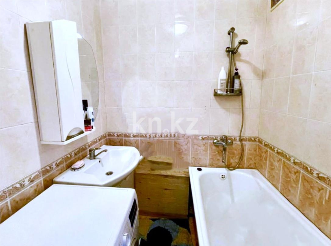 Продажа 4-комнатной квартиры, 88 м², мкр-н Степной-2 - Продажа квартир в Караганде фото 9 из 12