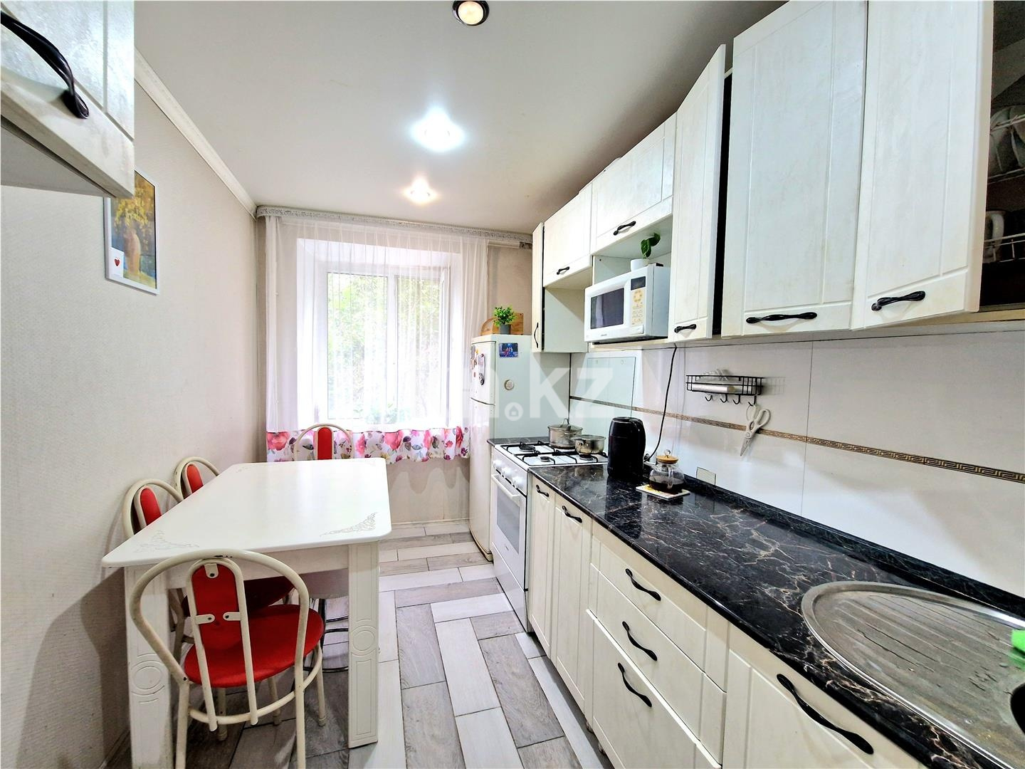 Продажа 3-комнатной квартиры, 58 м² - Продажа квартир в кирпичном доме в Караганде фото 6 из 12