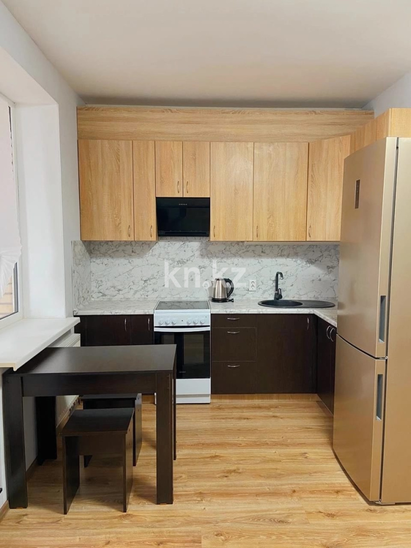 Аренда 1-комнатной квартиры, 35 м², ул. Сарайшык, дом  5 - ул. Акмешит - Аренда квартиры помесячно в Астане фото 1 из 3