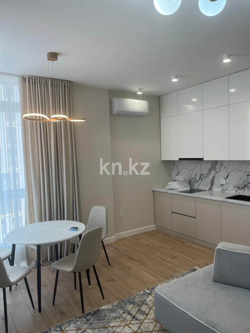 Аренда 2-комнатной квартиры, 45 м², ул. Акмешит, дом  1 - ул. Сыганак - Аренда  двухкомнатных квартир помесячно в Астане фото 1 из 11