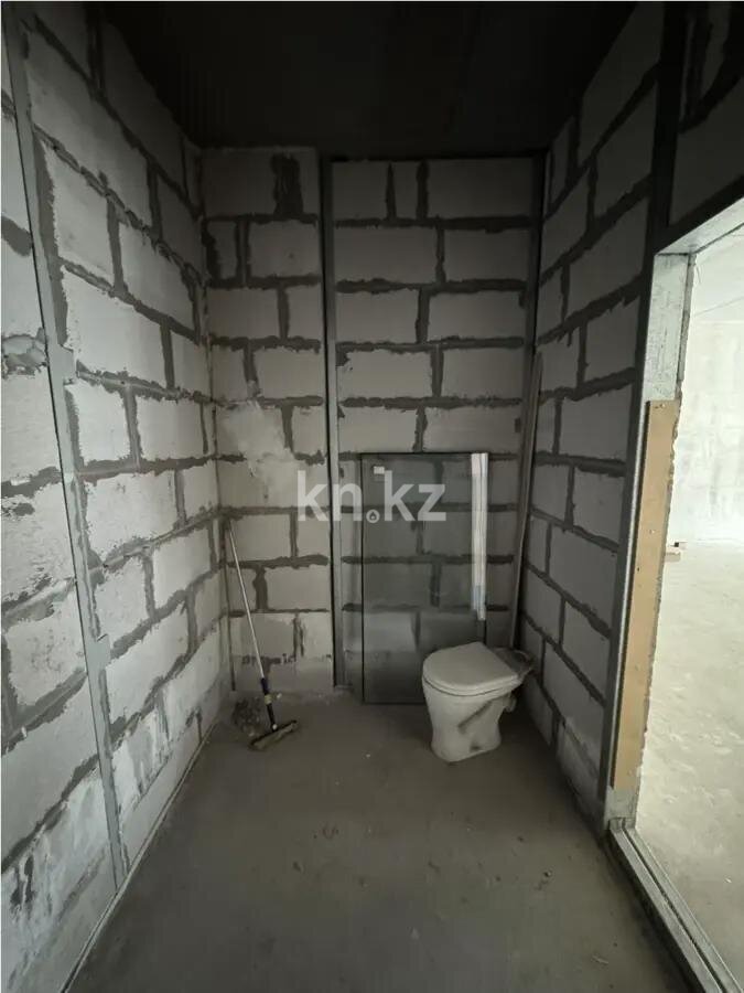 Продажа 3-комнатной квартиры, 129.8 м² в Алматы - фото 3
