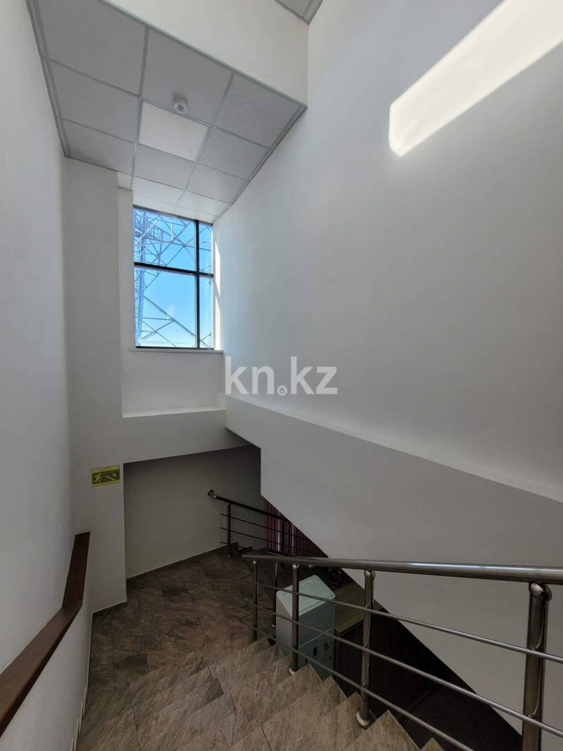 Аренда , ул. Ермекова, дом  102 - Аренда офисных и торговых помещений в Караганде с фото фото 6 из 8