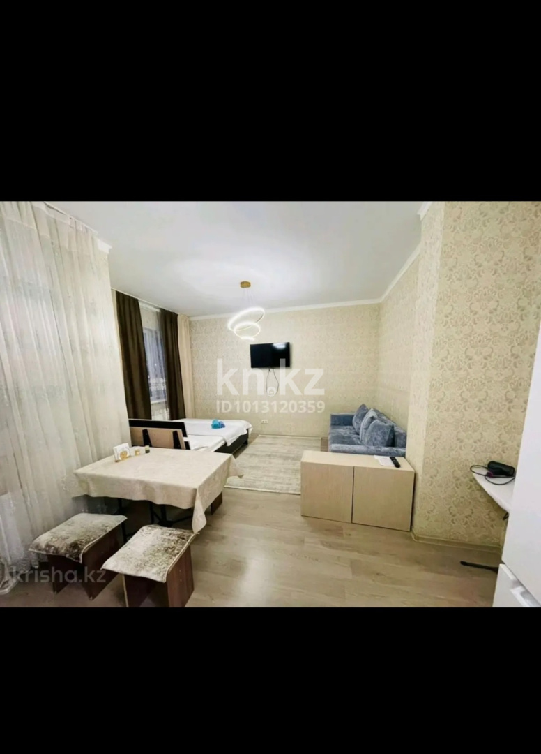 Аренда 1-комнатной квартиры посуточно, 37 м² в Астане