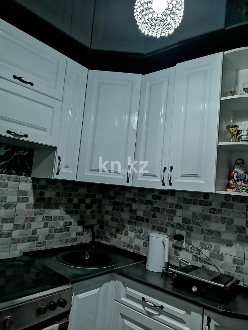 Продажа 2-комнатной квартиры, 47 м², ул. Ержанова, дом  63 в Караганде - фото 10