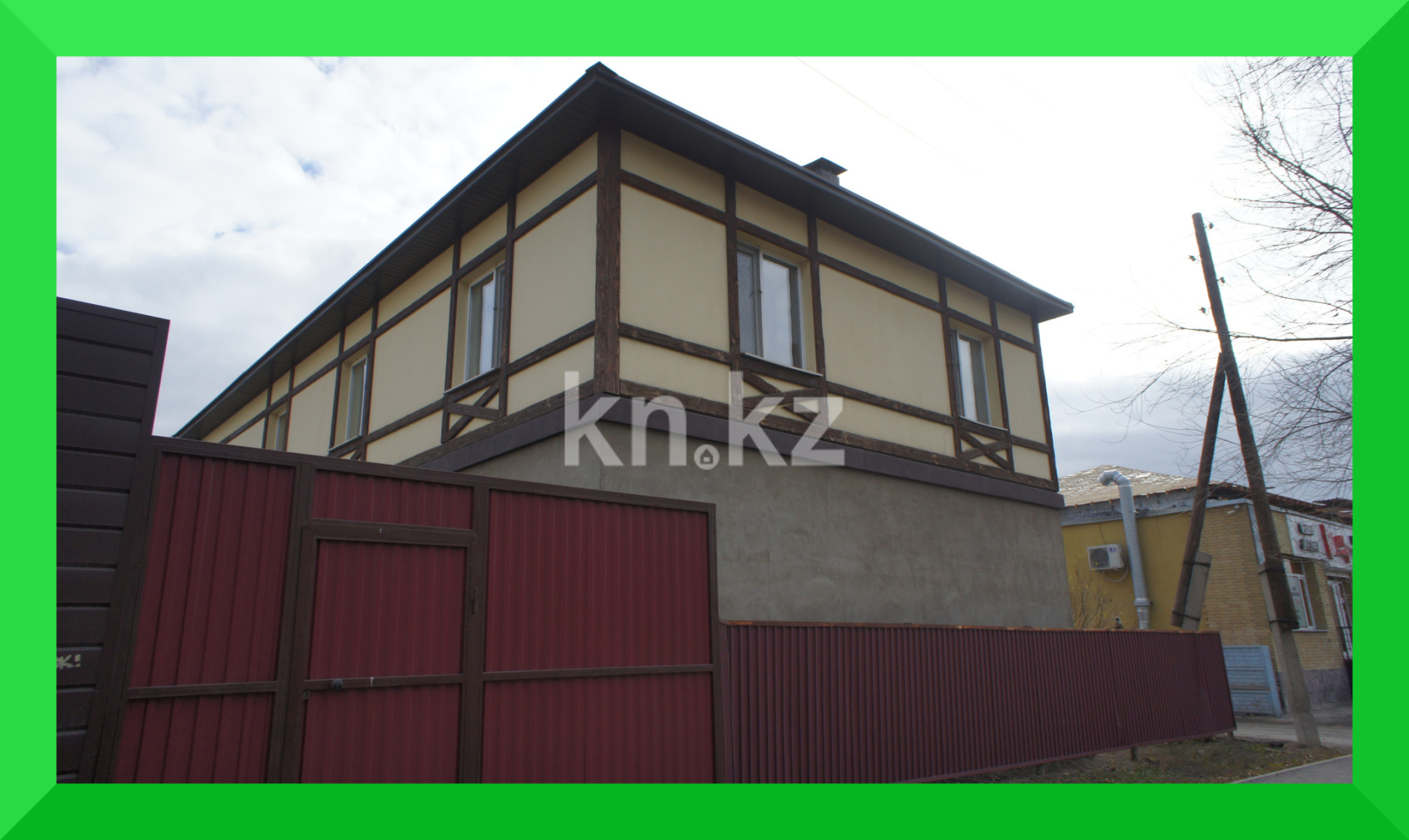 Продажа 6-комнатного дома, 198 м², ул. Ермекова, дом  76 - Продажа домов, коттеджей в Караганде без посредников с фото фото 1 из 12