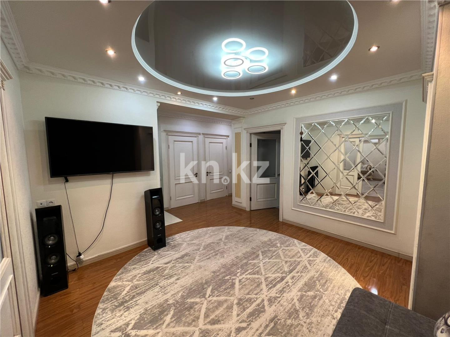 Продажа 3-комнатной квартиры, 105 м², пр. Республики в Караганде - фото 10