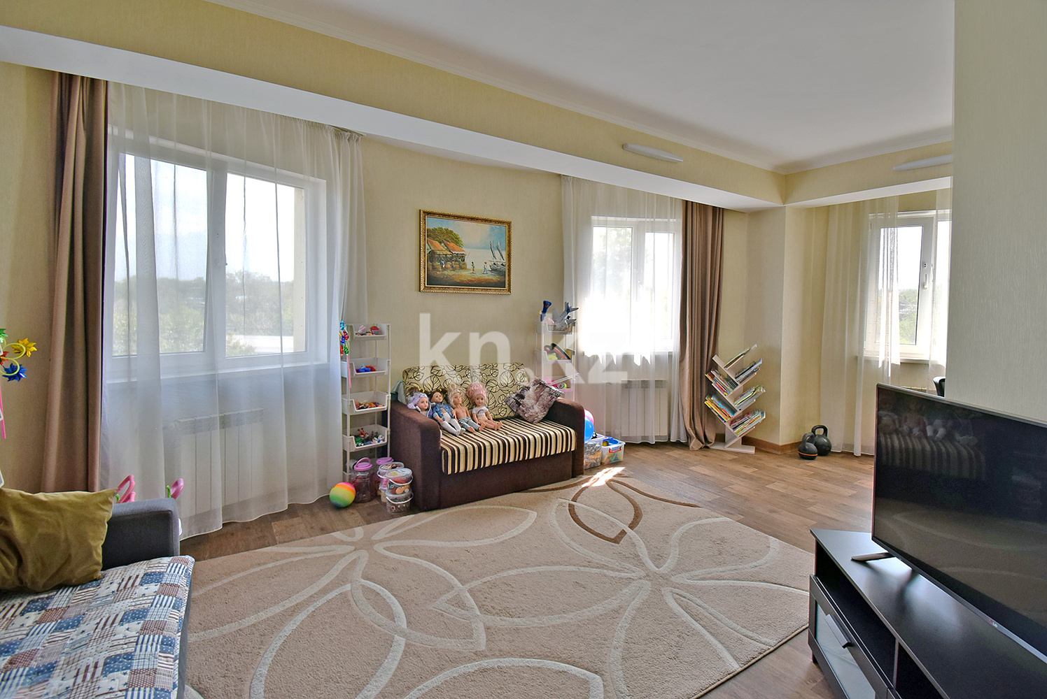 Продажа 2-комнатной квартиры, 74.6 м², мкр-н 1, дом  26а в Алматы