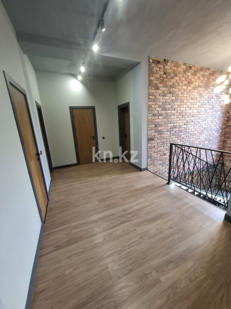 Продажа 5-комнатного дома, 212 м² - Продажа домов, коттеджей в Казахстане фото 1 из 40