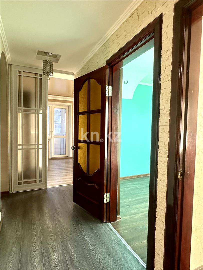 Продажа 3-комнатной квартиры, 61 м², ул. Ержанова - Продажа  трехкомнатных квартир в Караганде фото 12 из 16