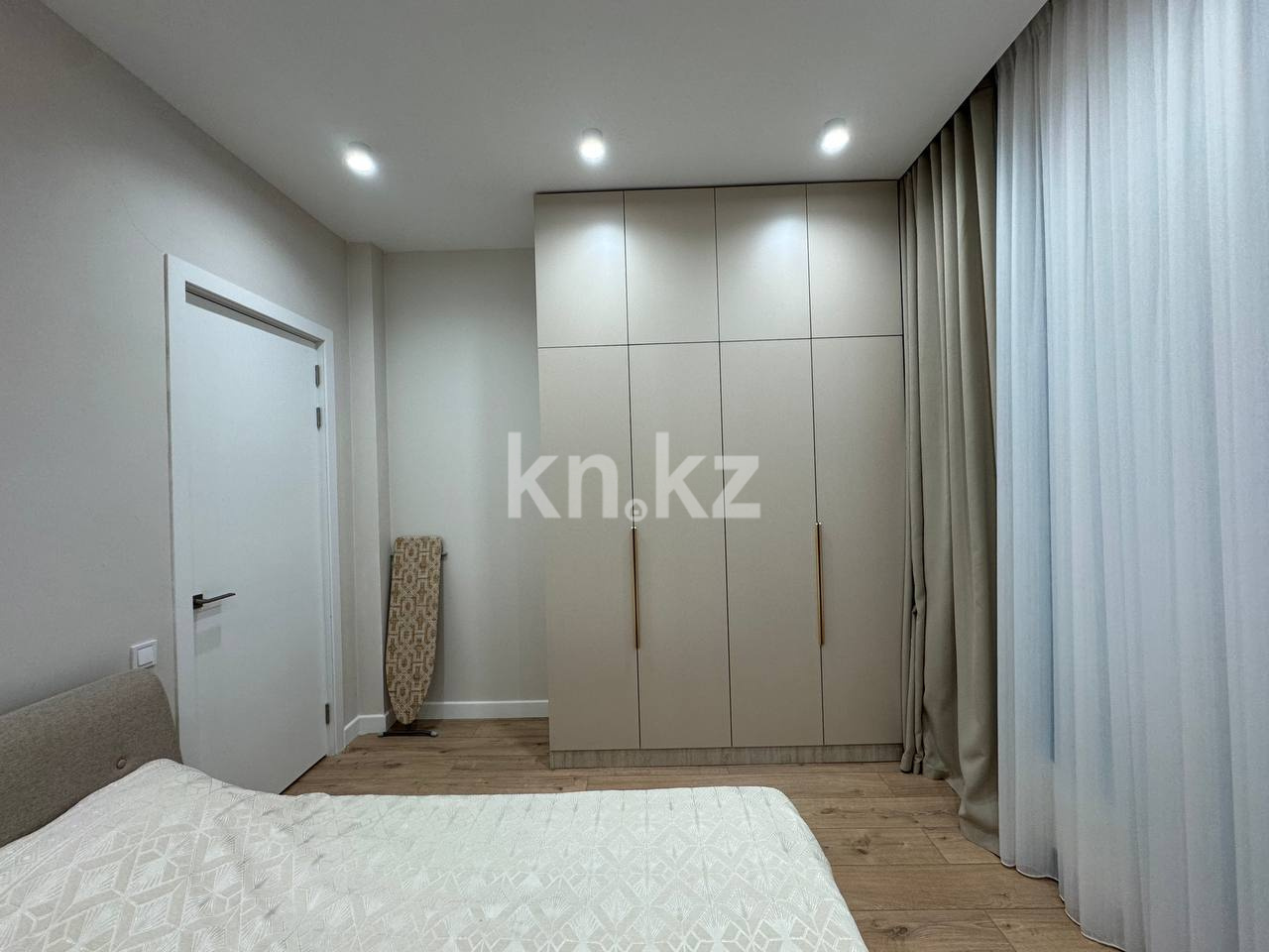 Аренда 2-комнатной квартиры, 45 м², ул. Акмешит, дом  1 - ул. Сыганак в Астане - фото 10