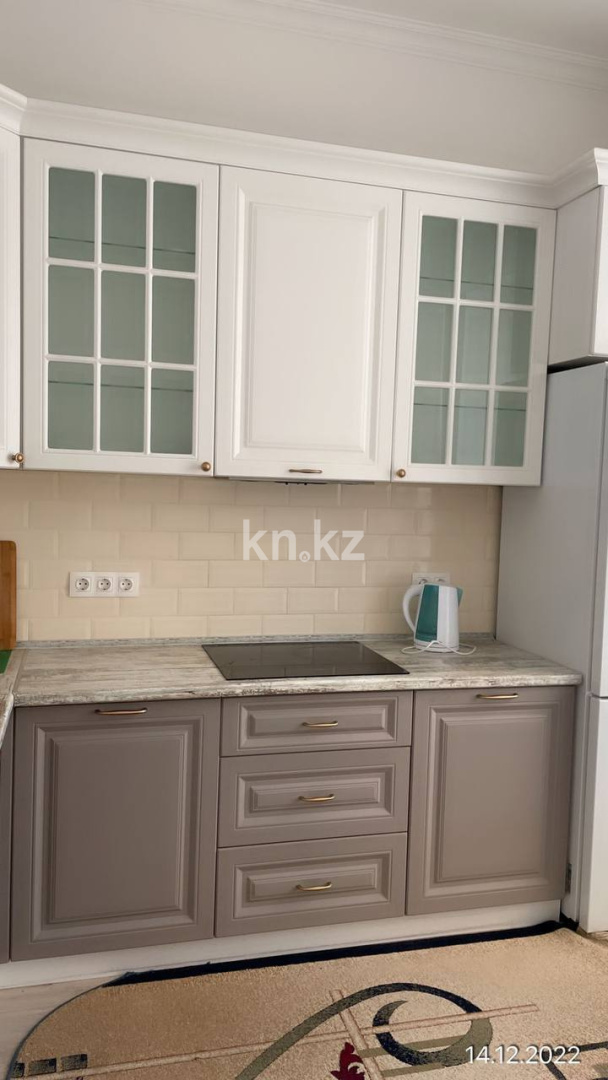 Аренда 1-комнатной квартиры, 50 м², ул. Аль-Фараби, дом  21/1 - Аренда  однокомнатных квартир помесячно в Астане фото 1 из 10