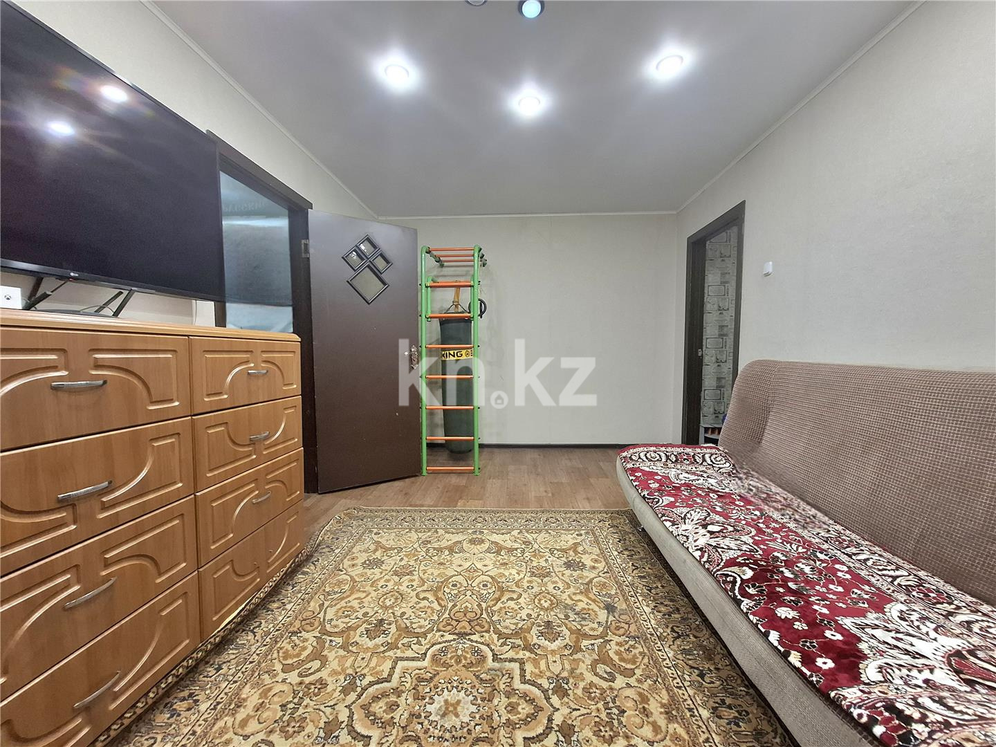 Продажа 4-комнатной квартиры, 60 м², ул. Байсеитовой - Продажа квартир в Темиртау фото 2 из 12