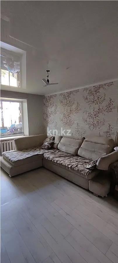 Продажа 3-комнатной квартиры, 60 м², ул. 40-летия Победы, дом  36 - Продажа квартир в Шахтинске фото 1 из 4