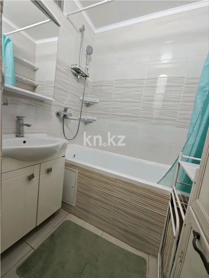 Продажа 3-комнатной квартиры, 63 м², пр. Абая, дом  1/1 в Астане - фото 5