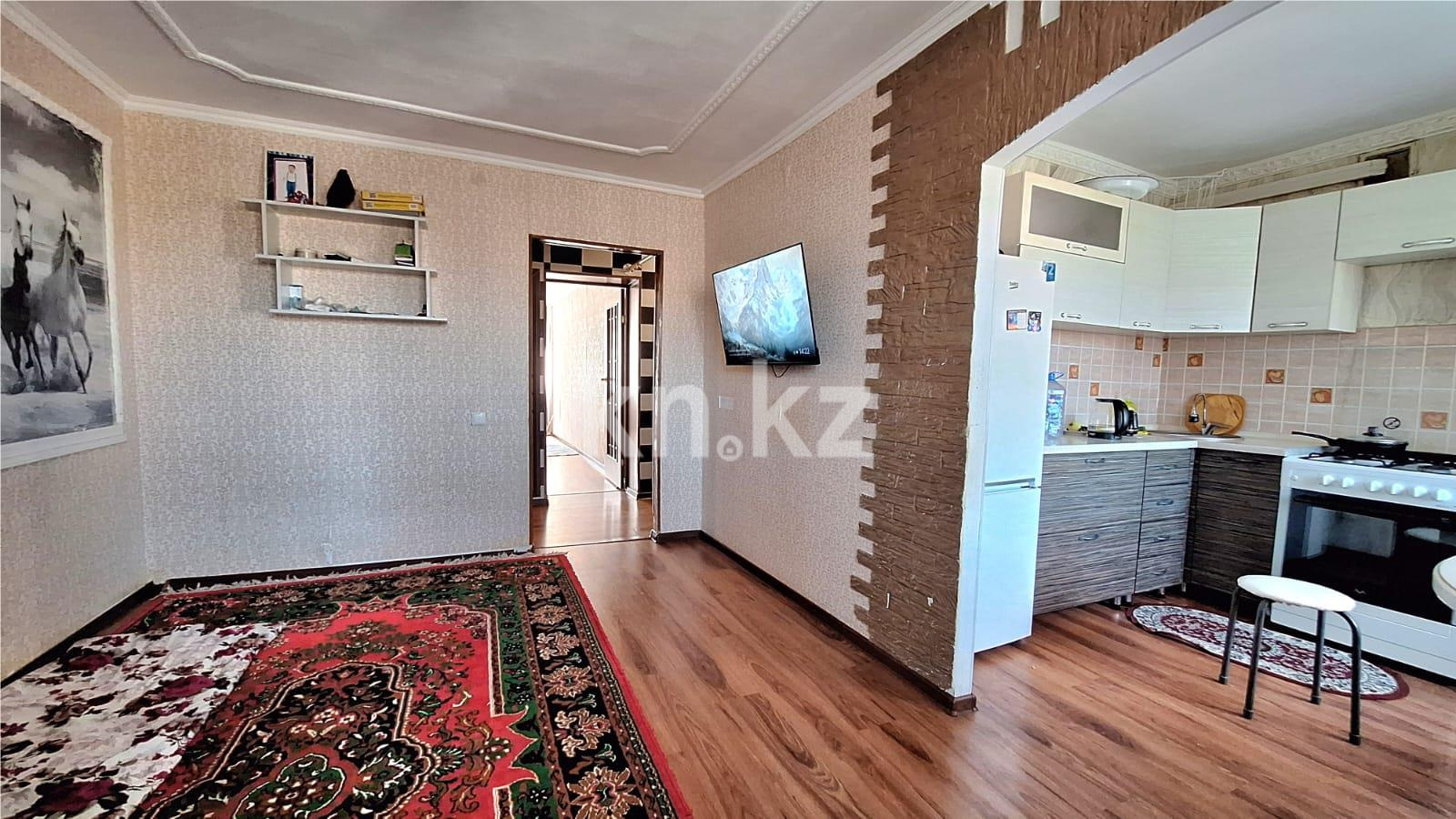 Продажа 2-комнатной квартиры, 48 м², мкр-н 14, дом  22 в Караганде - фото 2