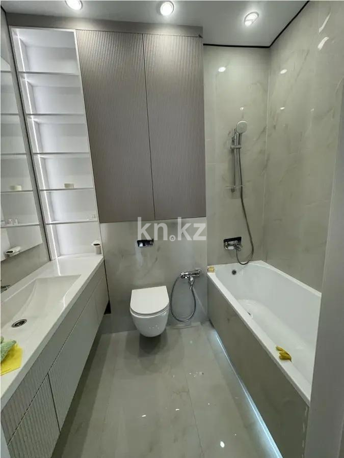 Продажа 2-комнатной квартиры, 66 м², ул. Тыныбаева, дом  14 в Астане - фото 4