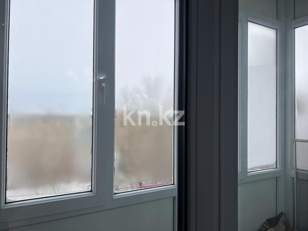 Продажа 3-комнатной квартиры, 60 м², мкр-н Восток-2, дом  11 - Продажа  трехкомнатных квартир в Караганде фото 13 из 15