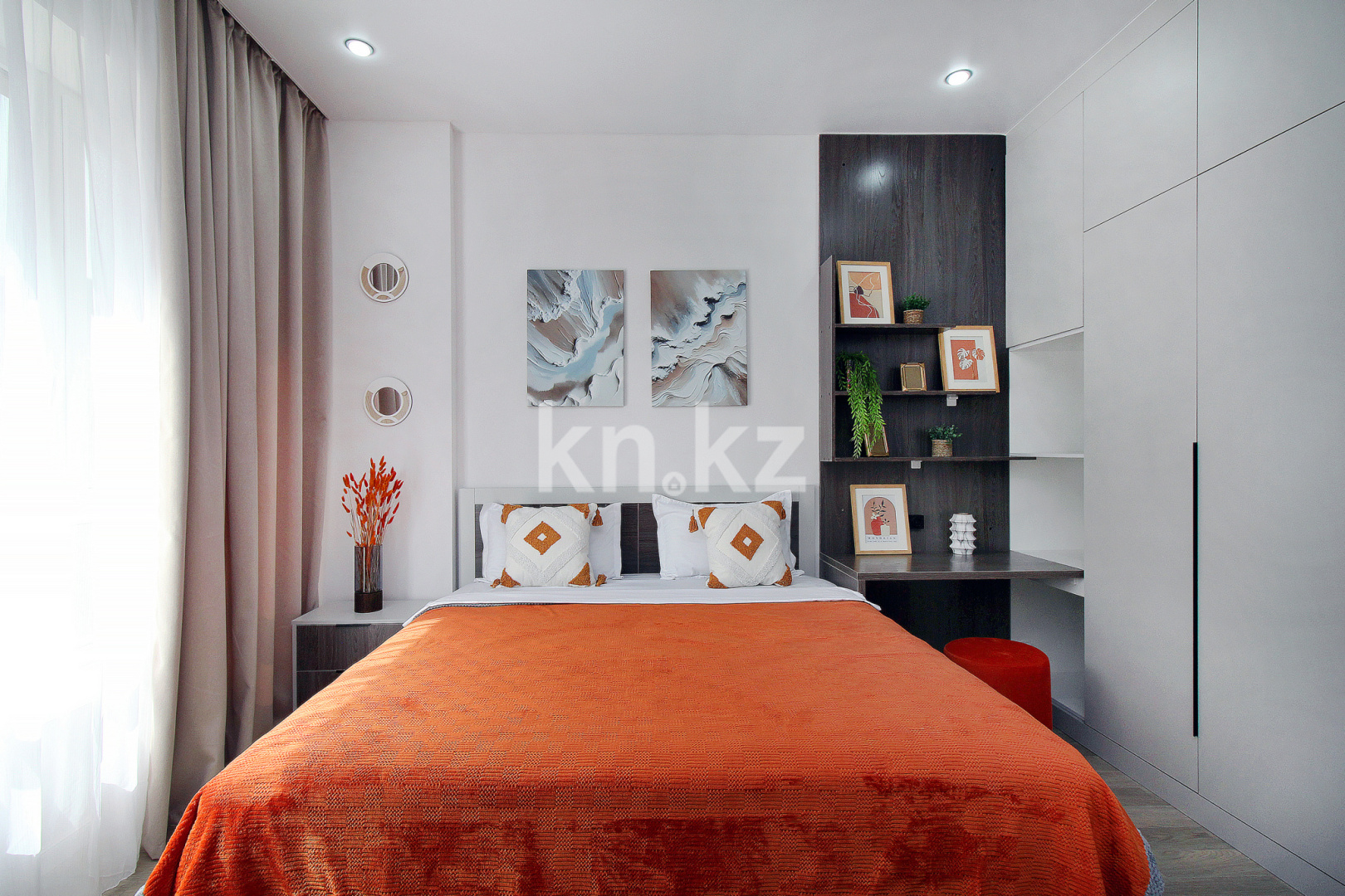 Аренда 1-комнатной квартиры посуточно, 37 м², Сейфуллина, дом  416 - ул. Макатаева - Аренда  однокомнатных квартир посуточно в Алматы с фото фото 1 из 9