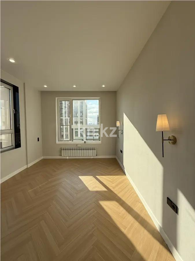 Продажа 3-комнатной квартиры, 104 м², ул. Токпанова, дом  8/5 в Астане