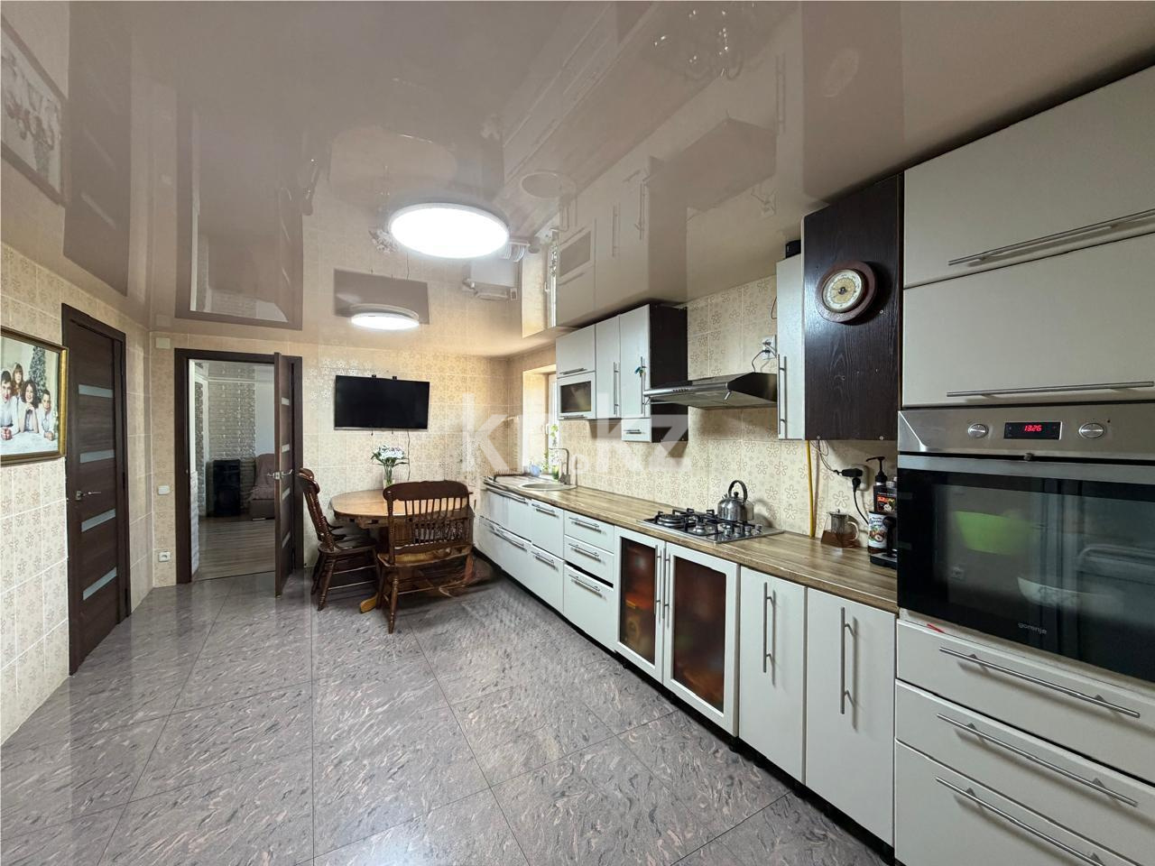 Продажа 5-комнатного дома, 120 м² - Продажа домов, коттеджей в Караганде - страница 2 фото 9 из 19