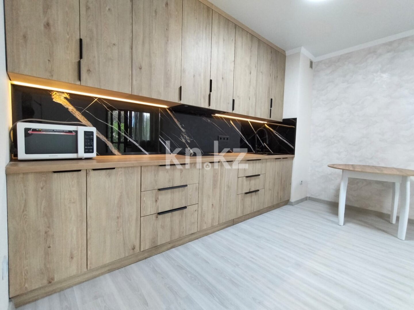 Продажа 2-комнатной квартиры, 40 м² в Алматы