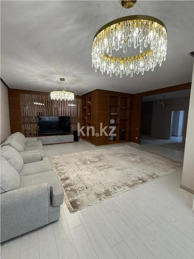 Продажа 4-комнатной квартиры, 182.5 м² в Астане