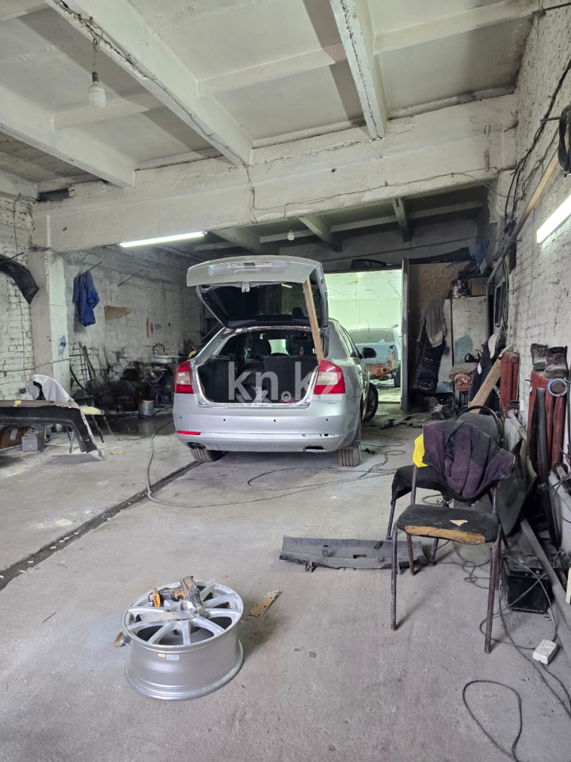 Продажа базы, 8000 м² - Продажа баз, складов и промышленной недвижимости в Караганде фото 3 из 9