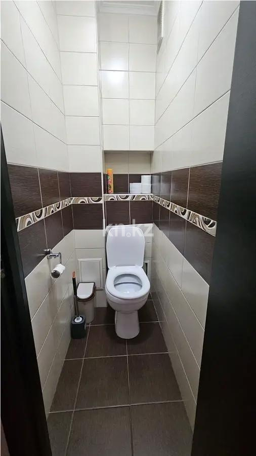 Продажа 3-комнатной квартиры, 62 м², ул. Сатпаева, дом  111 в Алматы - фото 6