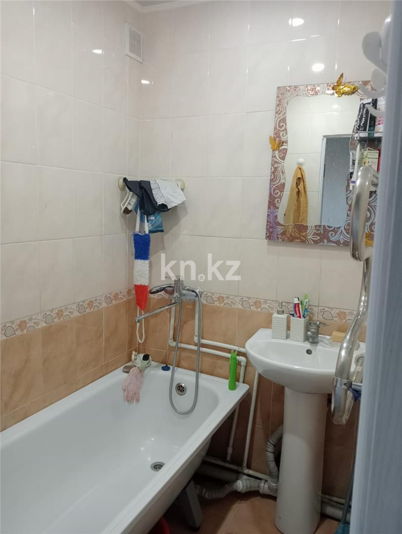 Продажа 3-комнатной квартиры, 48 м², мкр-н 2, дом  11 - Продажа квартир в Абае фото 6 из 8