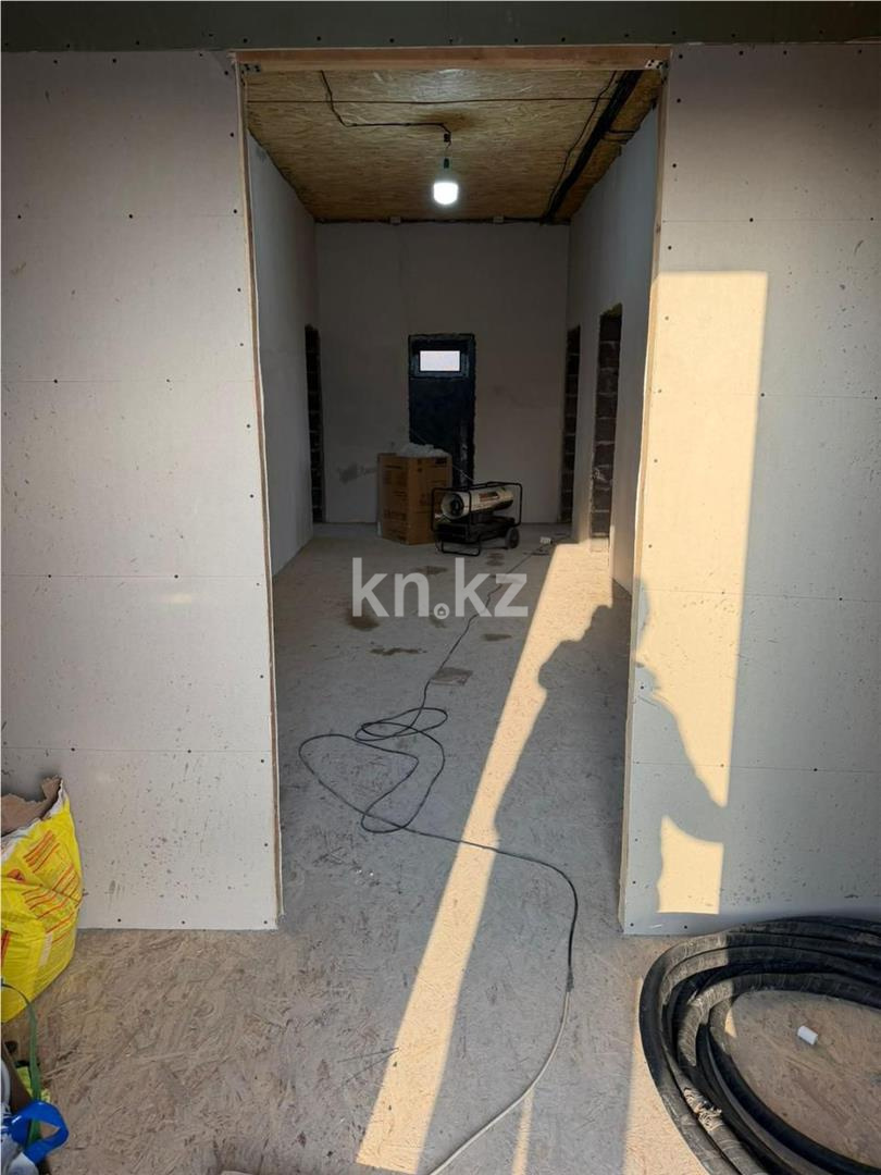 Продажа 4-комнатного дома, 118 м² - Недвижимость в Темиртау - страница 10 фото 2 из 12