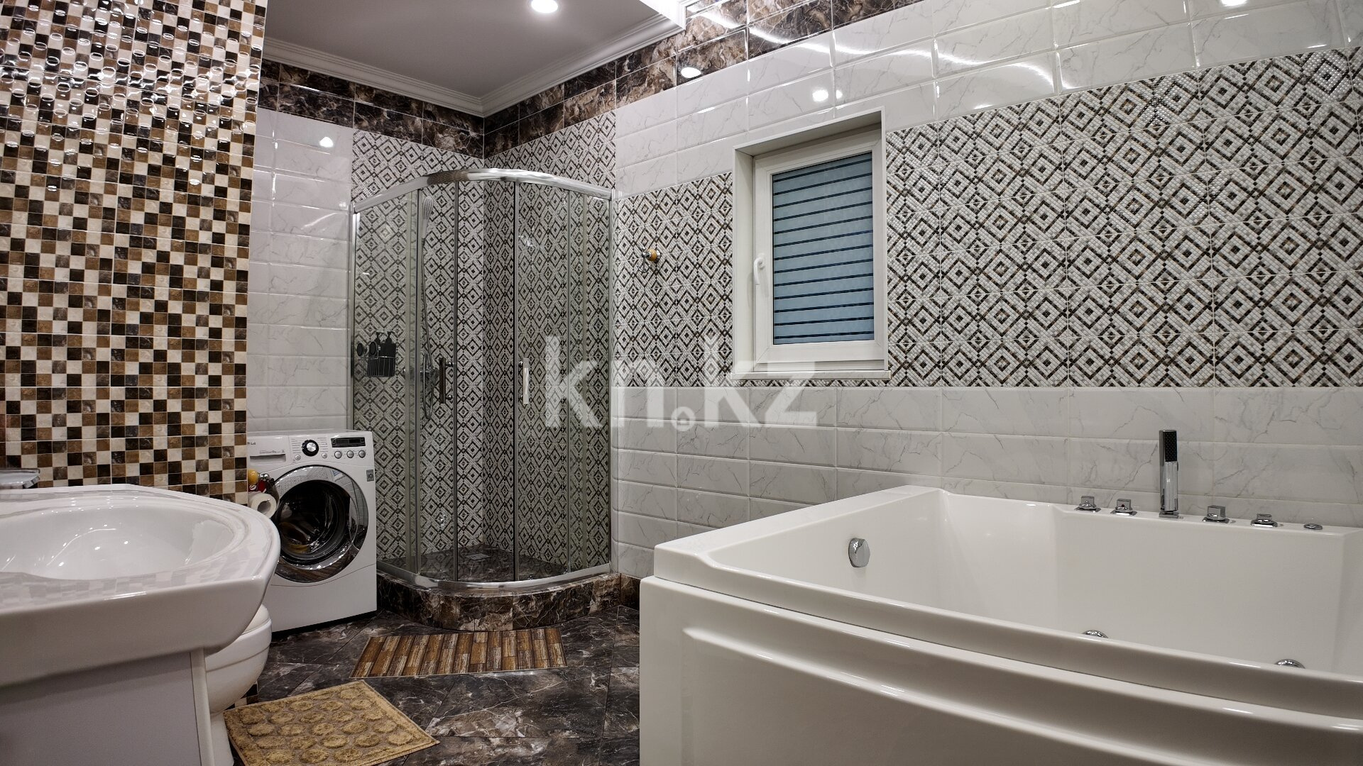 Аренда 1-комнатной квартиры посуточно, 54 м² в Алматы - фото 14